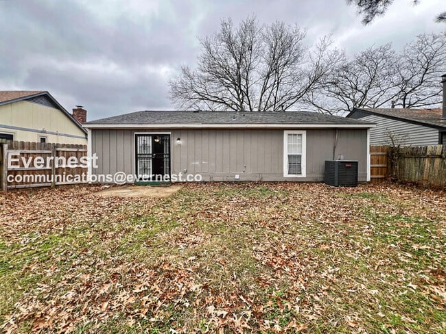 Building Photo - 5733 Woodbourne Ct