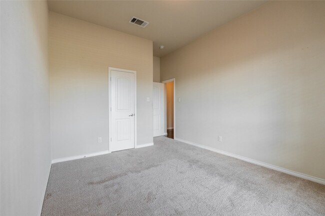 Building Photo - 1112 Hiddencreek Dr