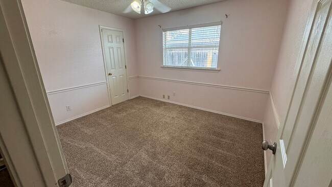 Building Photo - 4008 New Orleans Dr