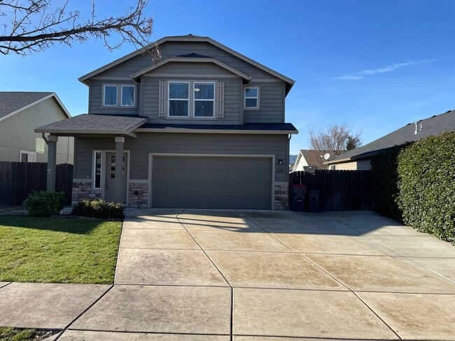 Building Photo - Come Home to This Beautiful 3 Bedroom 3 Bathroom 2 Story Home!!!