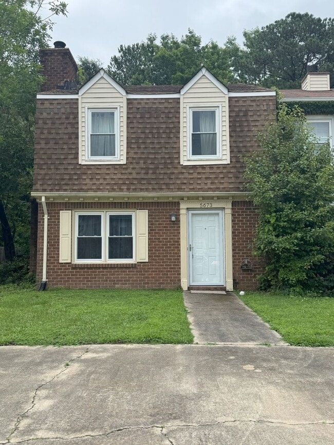 Building Photo - Charming 2 Bedroom in Churchland