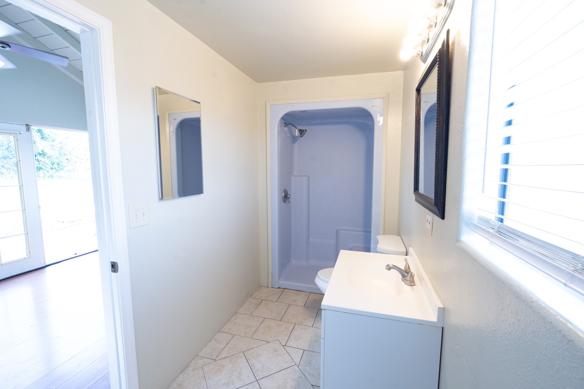 Building Photo - 456 Ipu Cir