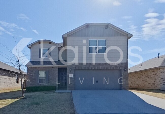 Building Photo - 920 NW 4th St