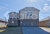 Building Photo - 920 NW 4th St