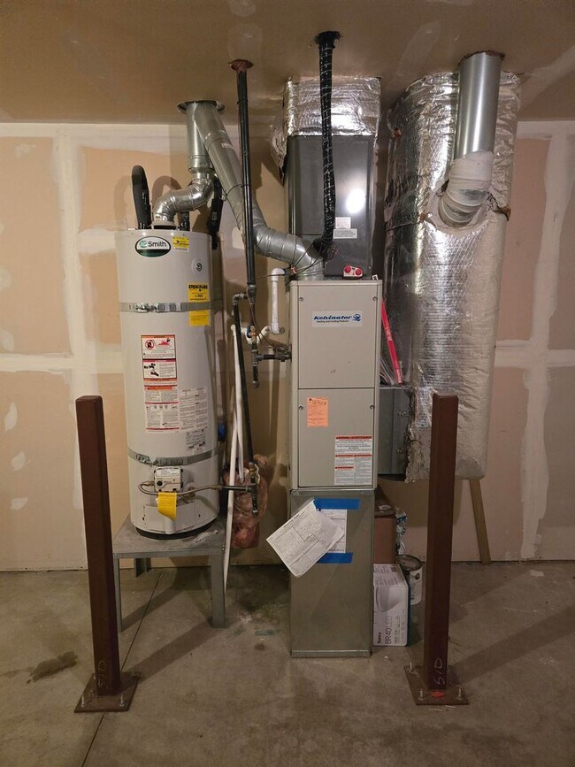 Building Photo - Zero Step Rancher in Deer Park