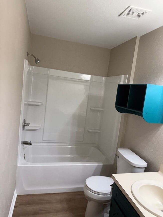 Building Photo - Beautiful 3 Bedroom home in Springhill ISD