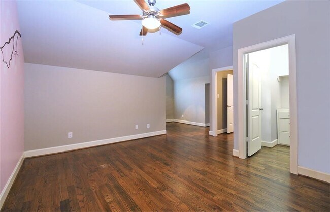 Building Photo - 1213 Althea Dr