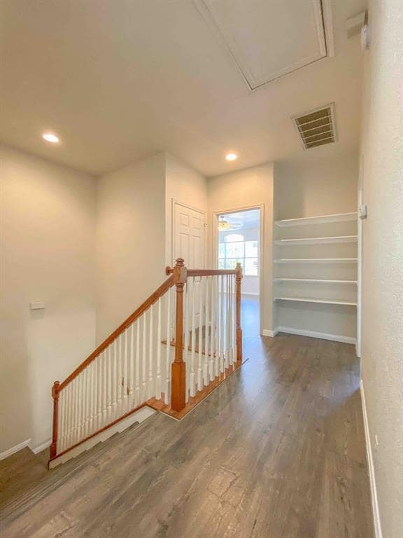 Building Photo - 609 W 37th St