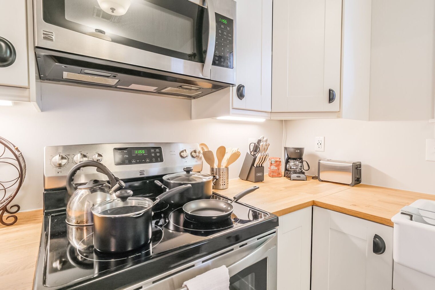 Building Photo - 207 Lindale St