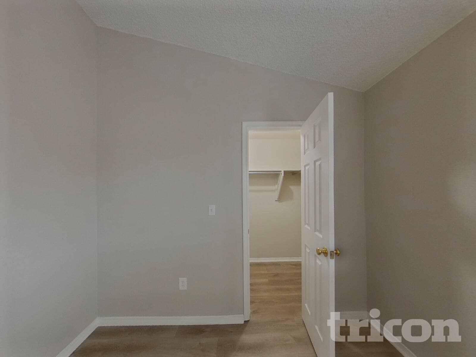 Building Photo - 3460 Cedarhurst Way