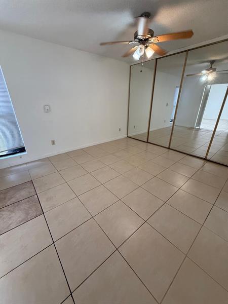 Building Photo - 645 Executive Center Dr