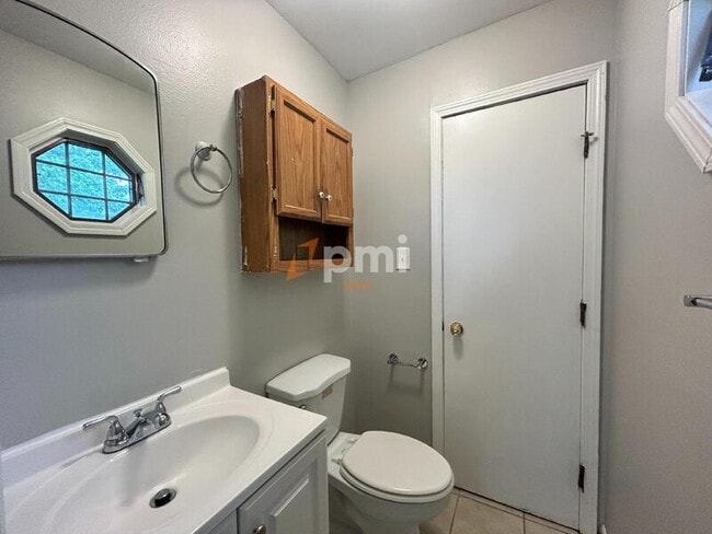 Building Photo - 7724 Mount St