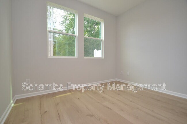 Building Photo - 1226 Bessie Ct
