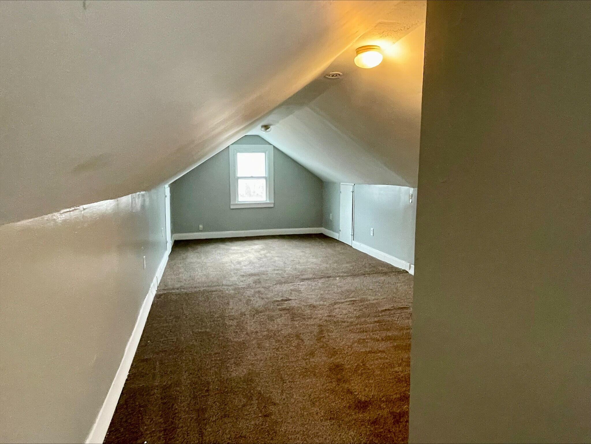 Building Photo - 1307 Nestor Ave