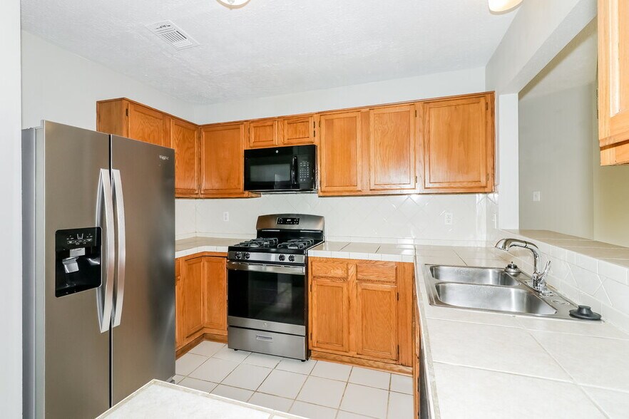 Building Photo - 3535 Corinne Ct