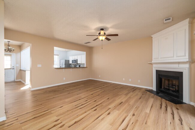 Building Photo - 3959 Katherine Way
