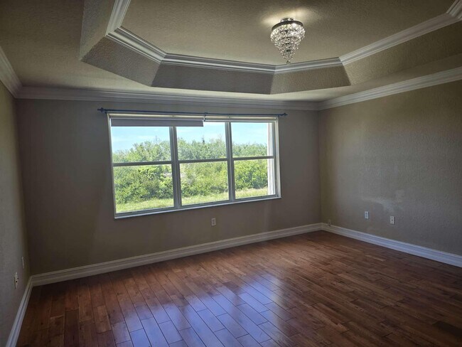 Building Photo - 2755 SW 165th Ave