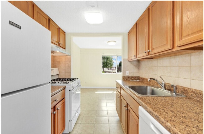 Building Photo - Peabody Park