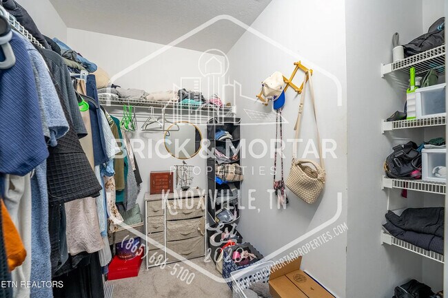 Building Photo - 908 Micro Way