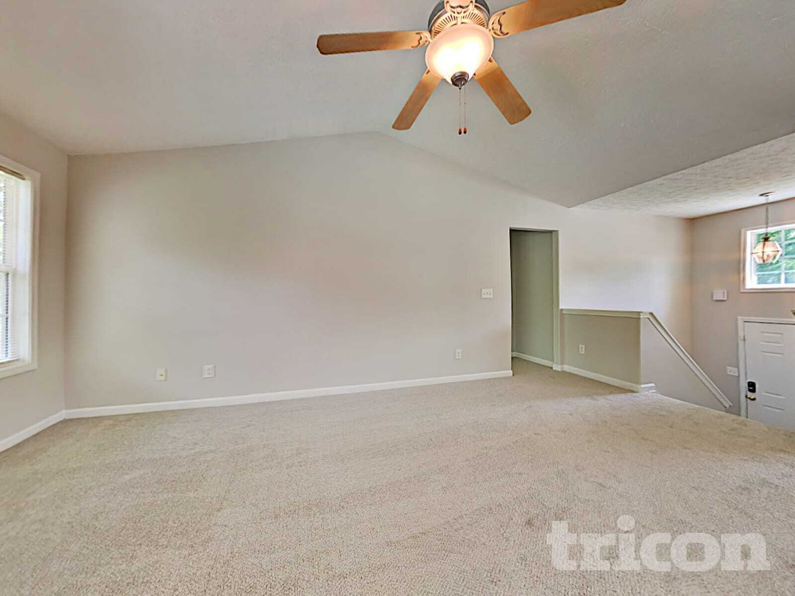 Building Photo - 460 Vinemont Ridge