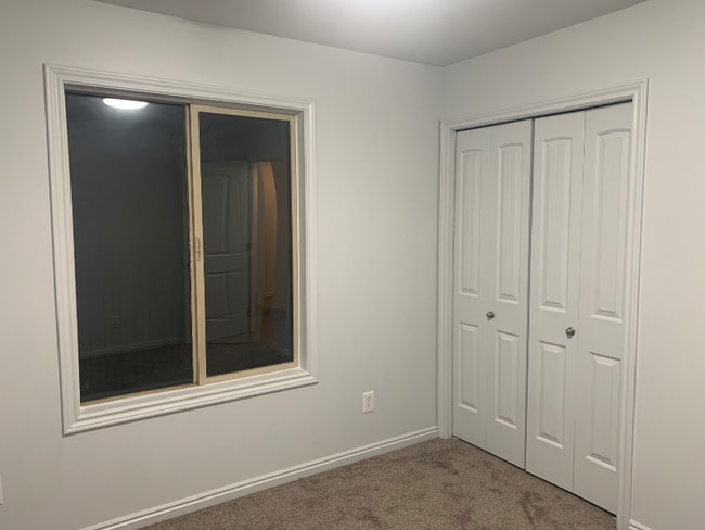 Building Photo - 1049 Manchester Ct