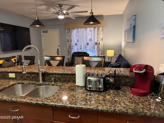 Building Photo - 1653 US-1