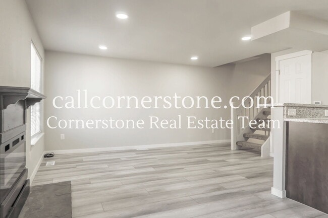 Building Photo - 4877 Bluestem Dr