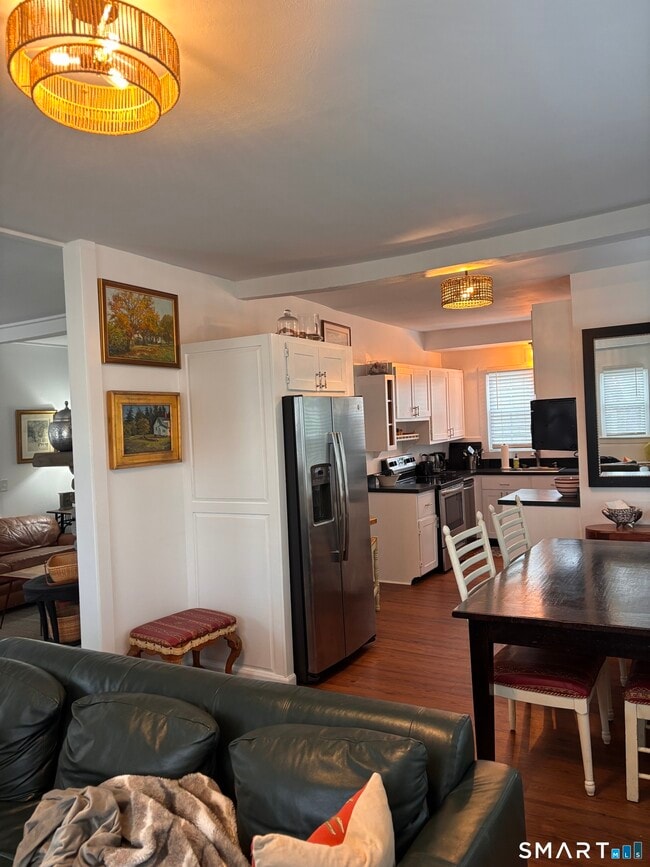 Building Photo - 11 Uncas Rd