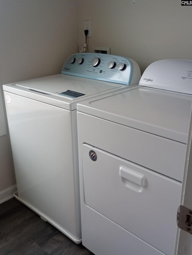 Building Photo - 21 Orchard Dr