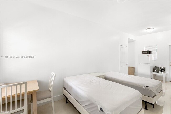 Building Photo - 5 br, 5.5 bath House - 4436 Alton Rd