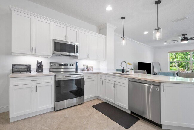 Building Photo - 119 Crape Myrtle Ln