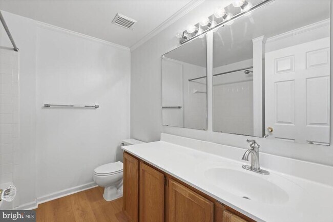 Building Photo - 5718 Croatan Ct