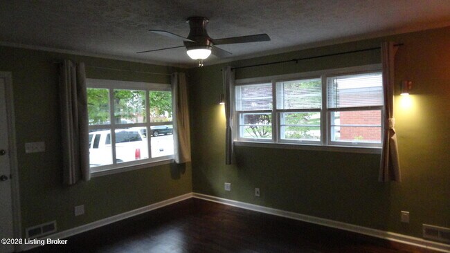 Building Photo - 4202 Berkshire Ave