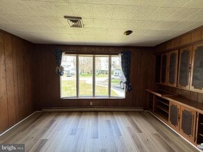 Building Photo - 45 Meribrook Cir