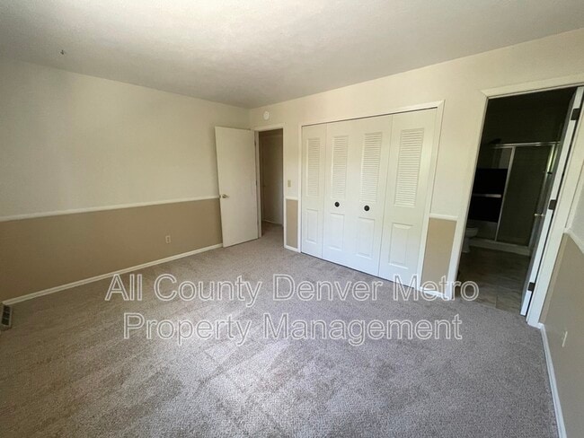 Building Photo - 6534 Zinnia St