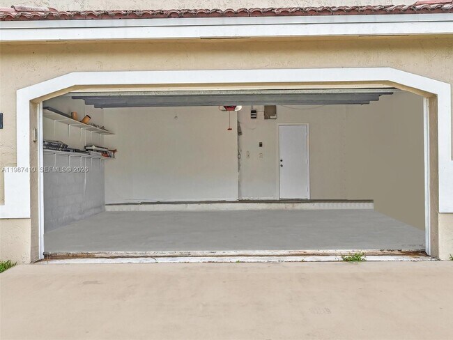 Building Photo - 1498 SW 106th Ave