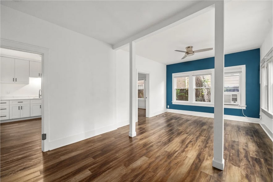Living Room 1 - 4407 Stanford St