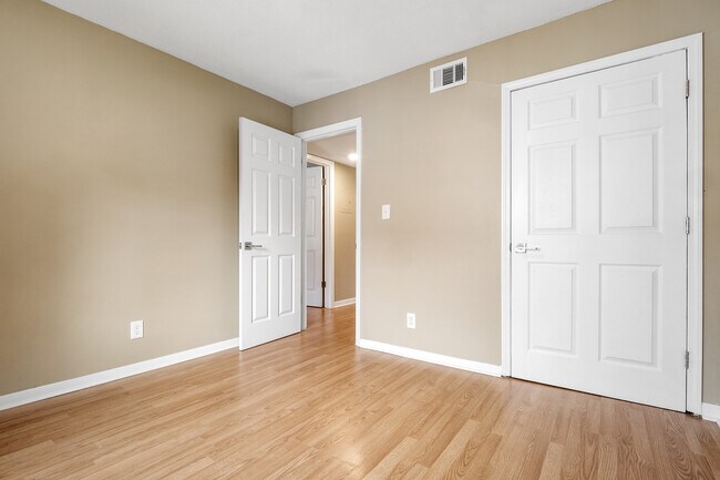 Bedroom 2 - 809 W 40th St