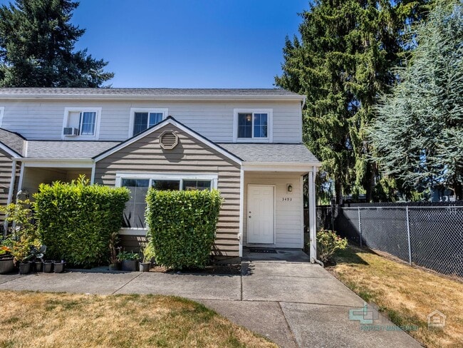 Building Photo - 3493-3493 Hawthorne Ave NE