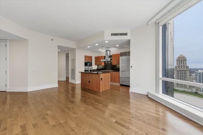 Building Photo - 401 N Wabash Ave