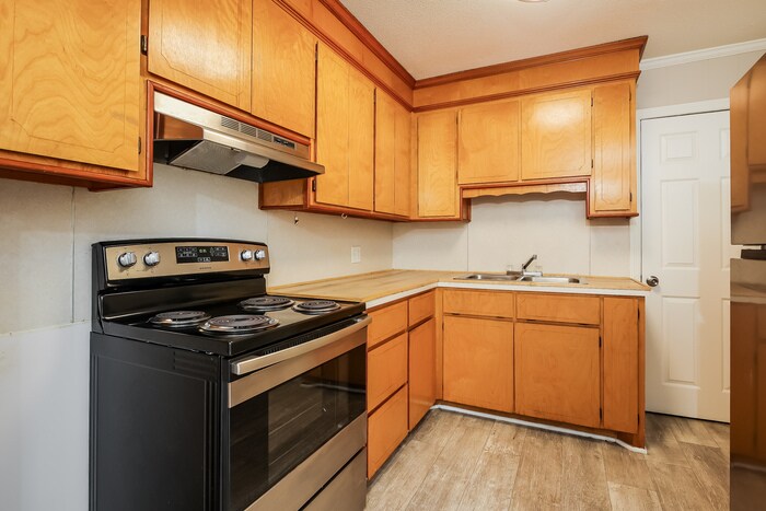 Building Photo - 212 Jean Wells Dr