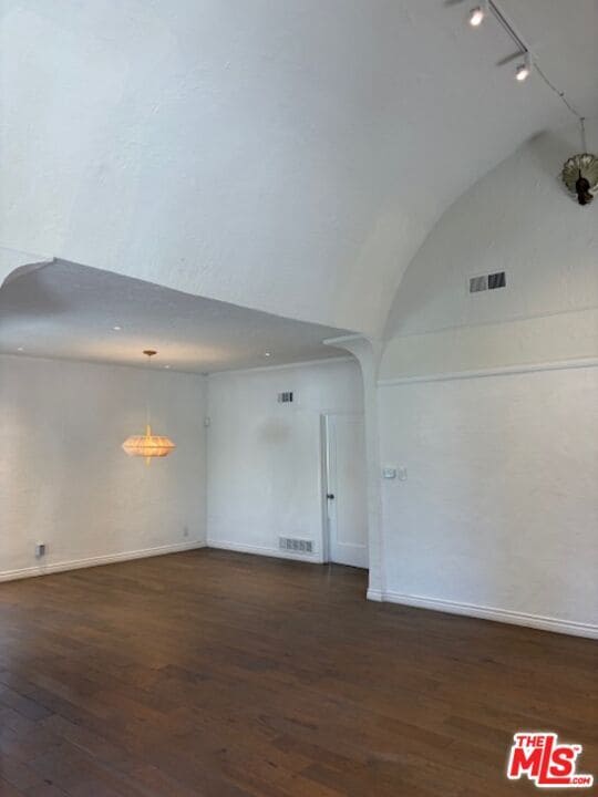 Building Photo - 459 S Holt Ave