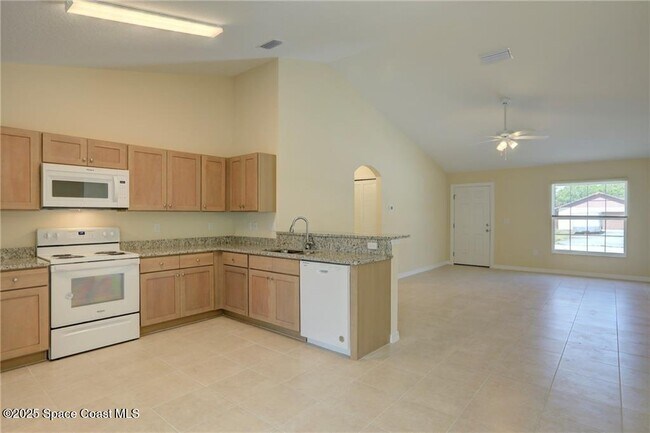Building Photo - 8876 98th Ct