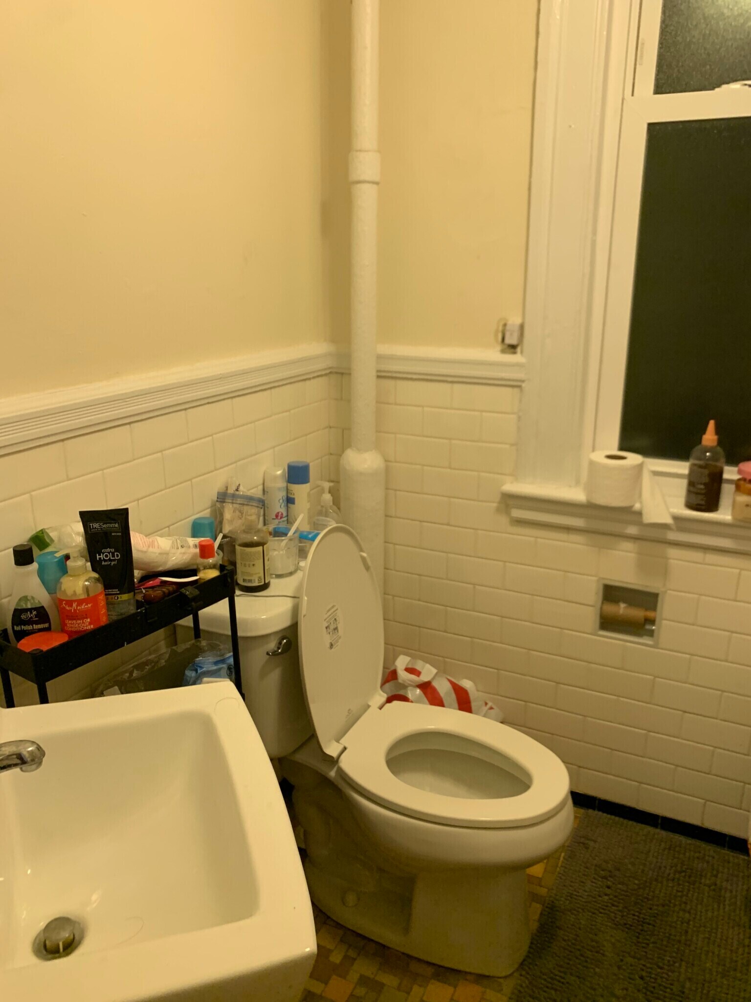 Building Photo - 885 Massachusetts Ave