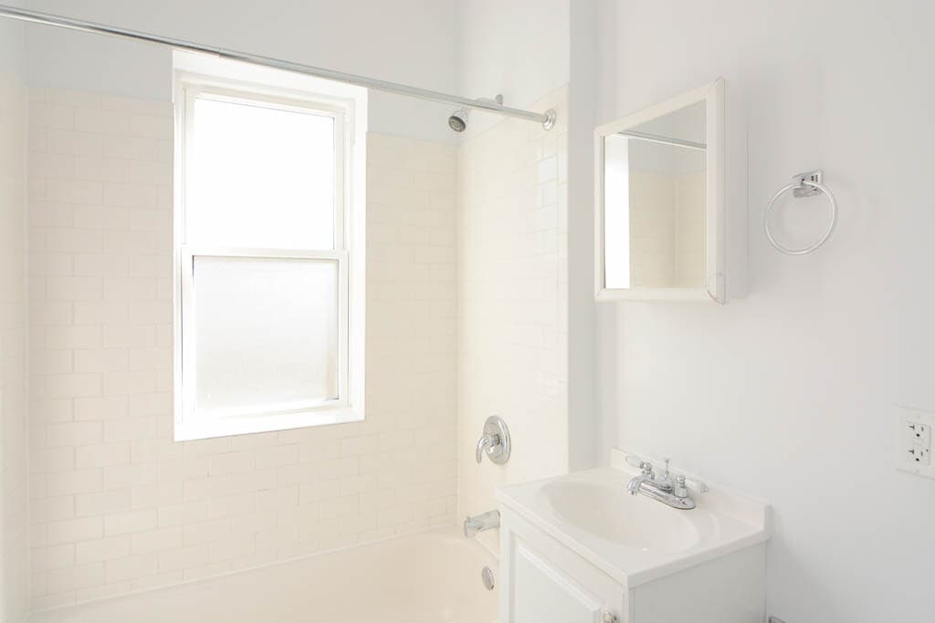 Building Photo - 2910 W George St