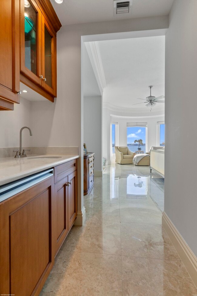 Building Photo - 5310 N Ocean Dr