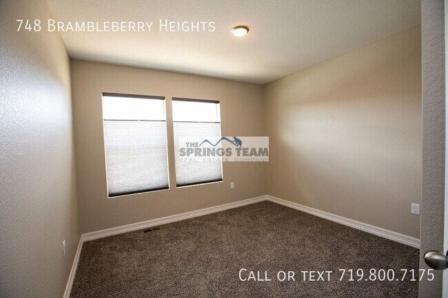 Building Photo - 748 Brambleberry Hts