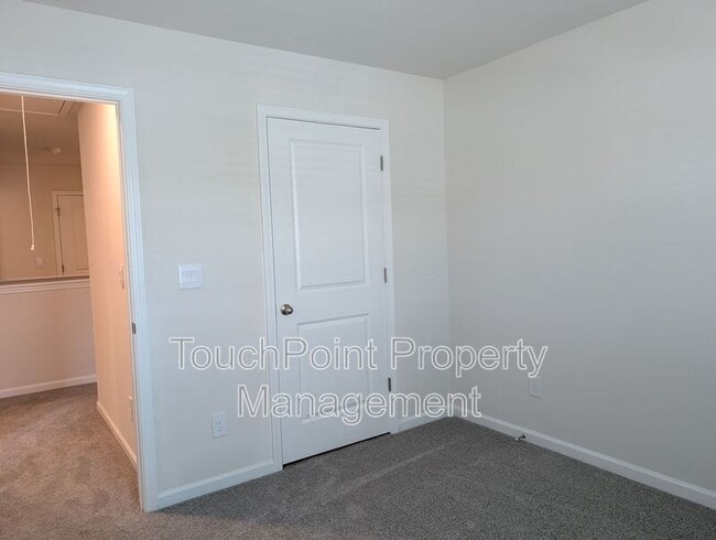 Building Photo - 5132 Hyrule Dr