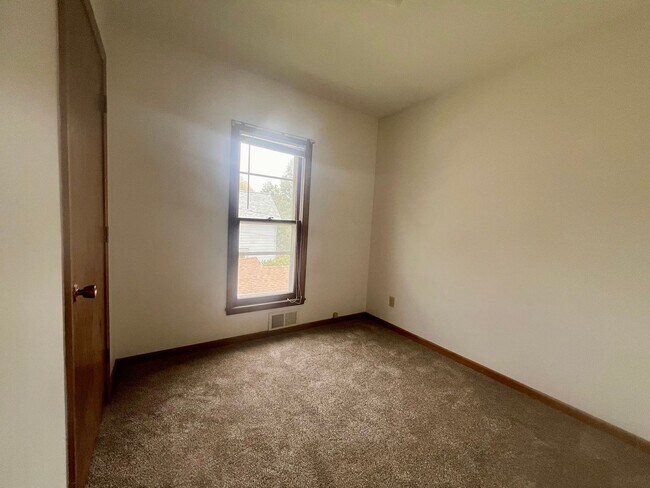 Building Photo - Shaolin Property 605 LLC (SHA605)