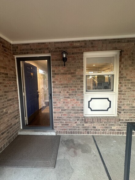 Building Photo - 207 Westfield Dr